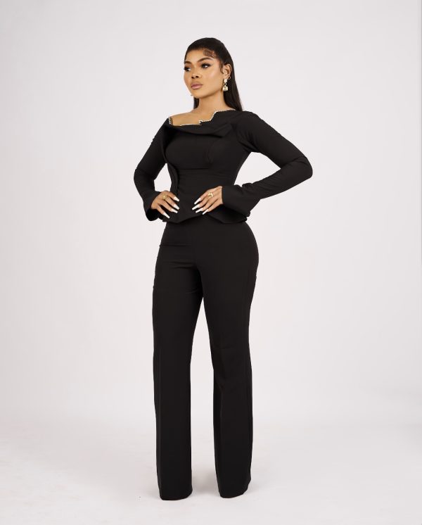 The detailed Scarlett pair in black