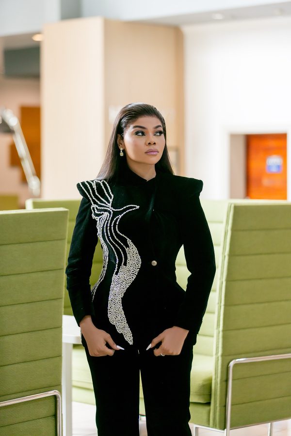 Suede detailed pantsuit